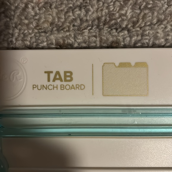 Scrapbooking tab punch board. - Picture 2 of 2